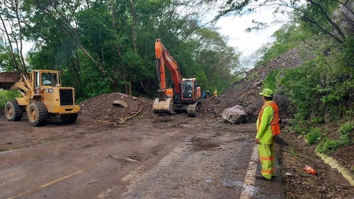 Reparación tramo carretero